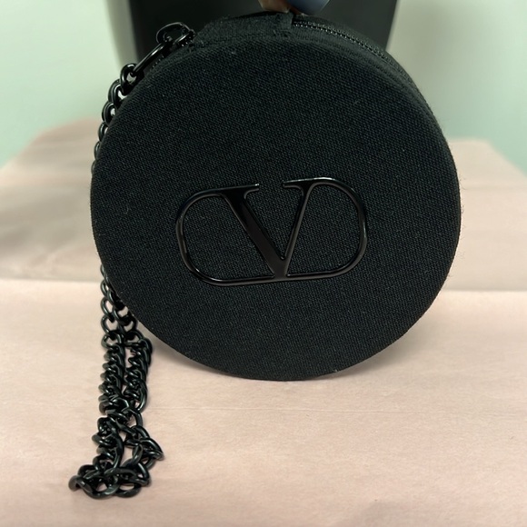 NWOT!  Valentino beauty VIP pouch - Picture 4 of 4